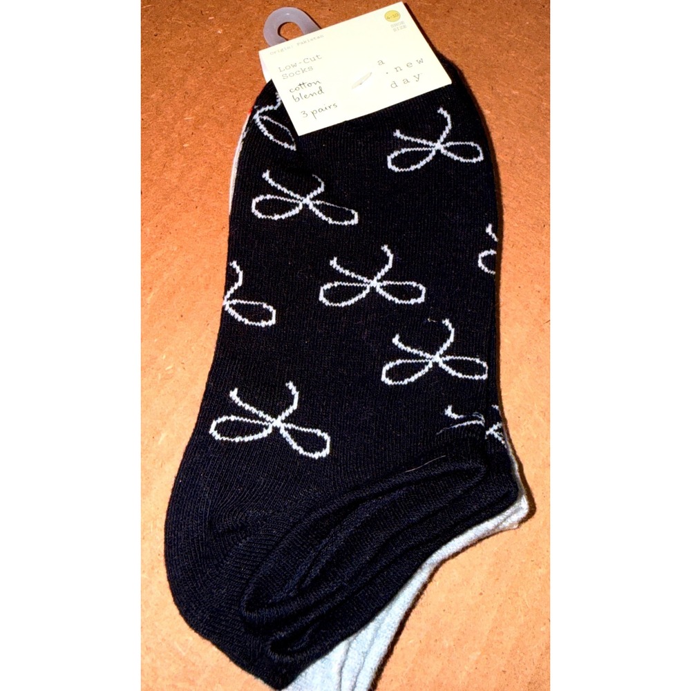 A New Day Low-Cut Socks Women Size 4-10 NEW 3 Pairs Bow Heart Cotton Blend